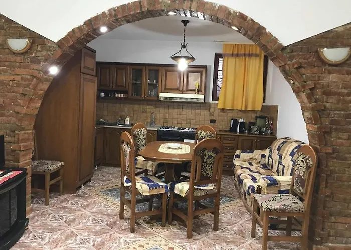 Сasa de vacaciones Through Mangalem